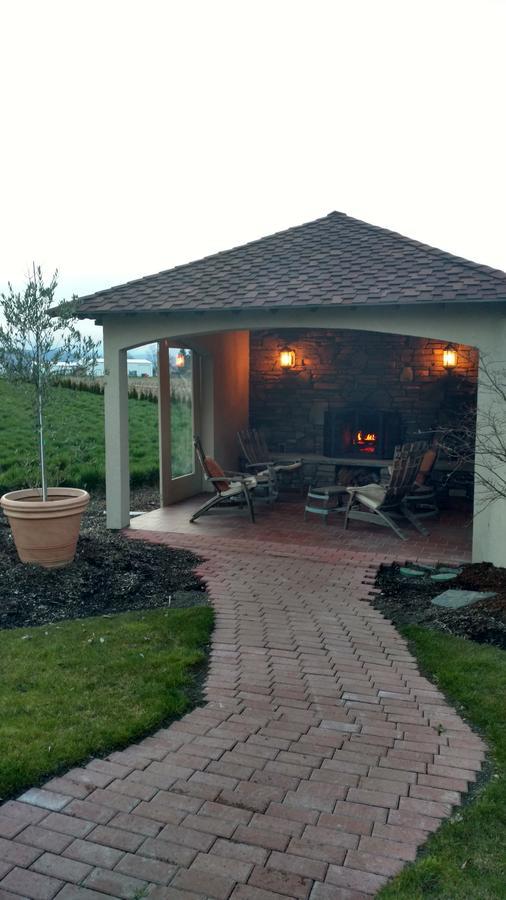 Bed and Breakfast Casale Forest Grove Exterior foto