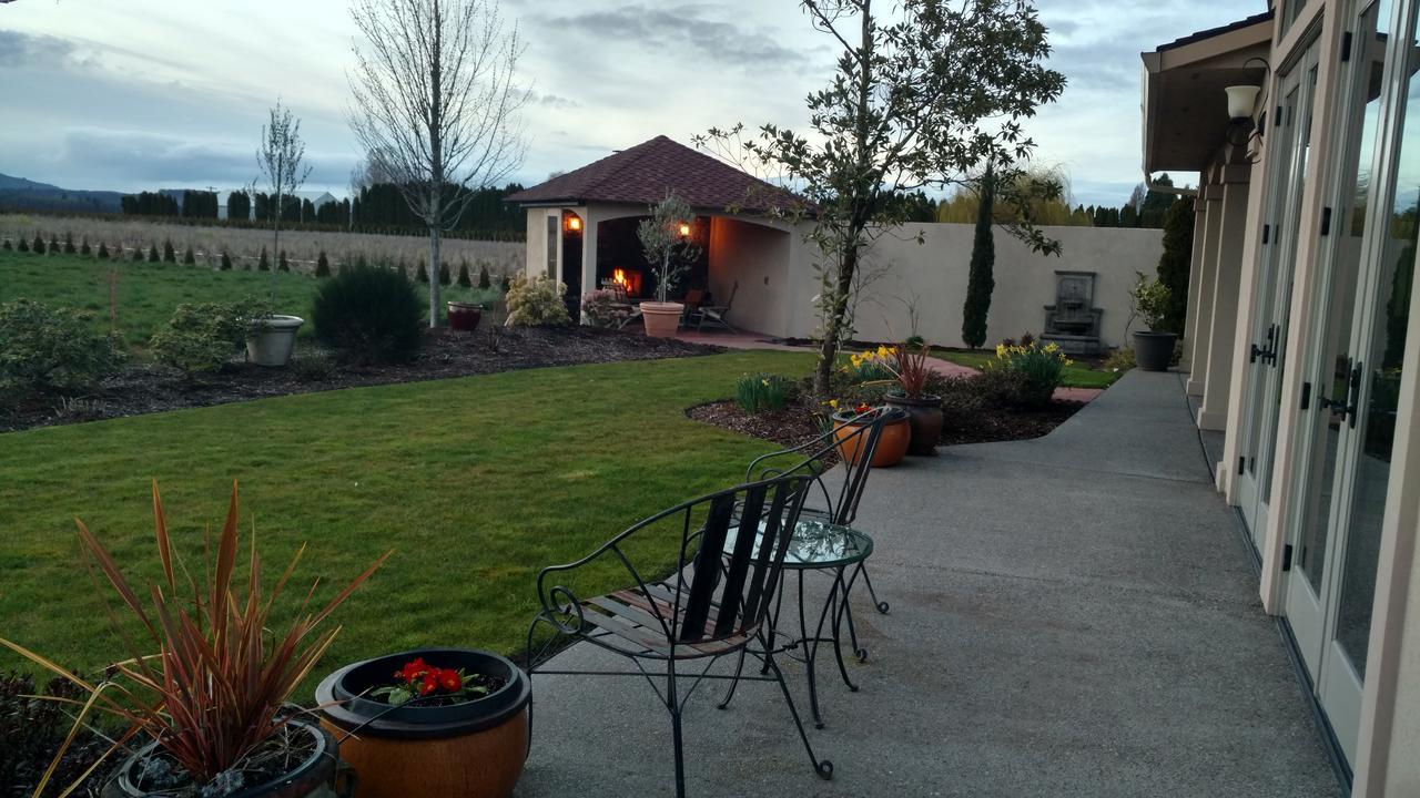 Bed and Breakfast Casale Forest Grove Exterior foto